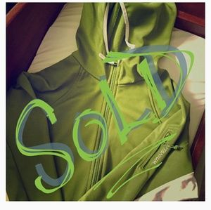 EUC Columbia Titanium Windbreaker 💚